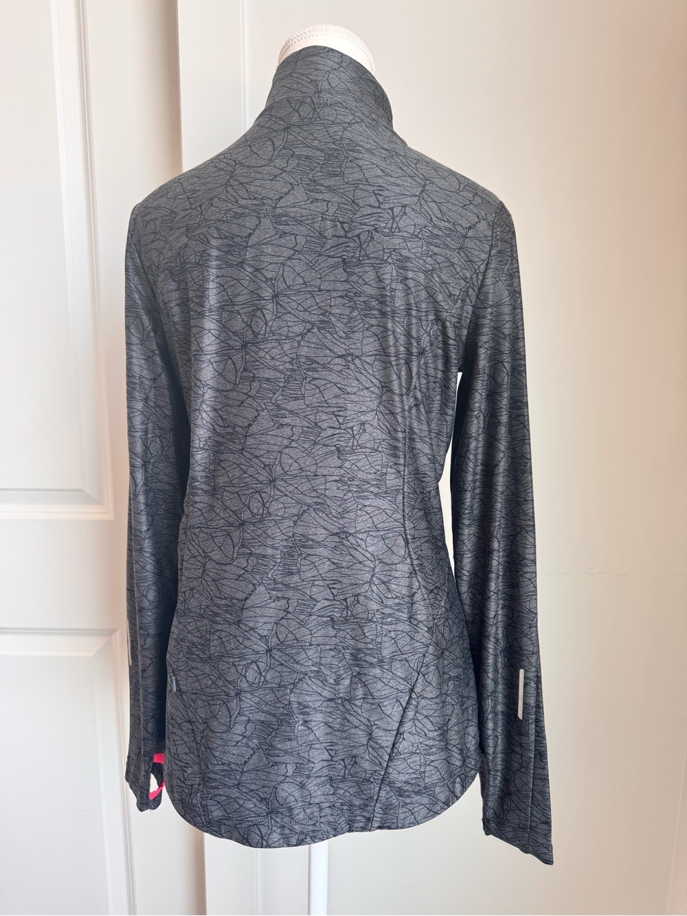 Mondetta Women's Gray Long-Sleeve Quarter-Zip Top with Pink Trim - Picture 10 of 11